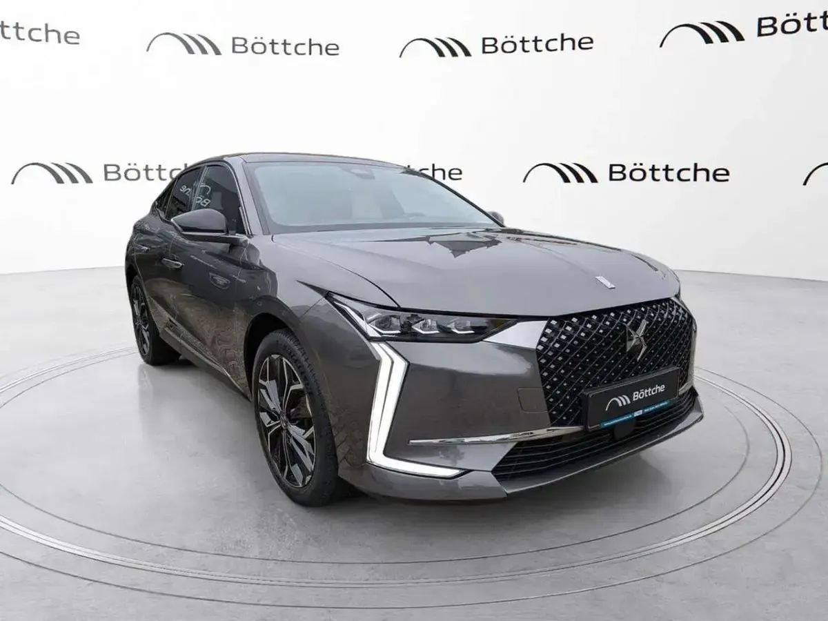 Gebraucht DS Automobiles DS4 Opera 131 PS (96 kW) 2023 Grau/typ aussenverkleidung metalliclackierung Limousine