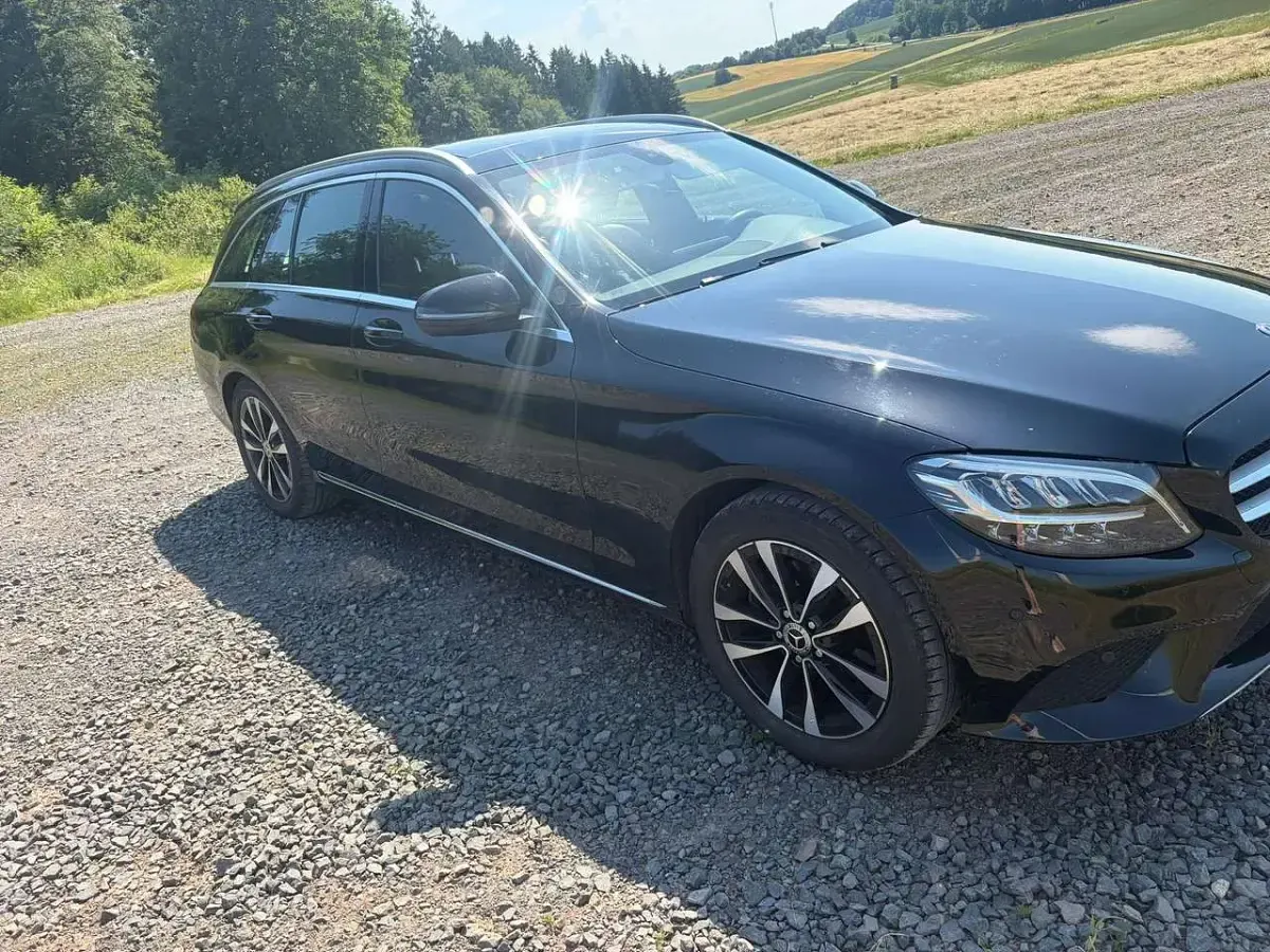 Gebraucht Mercedes C200 Avantgarde 184 PS (135 kW) 2018 Kombi