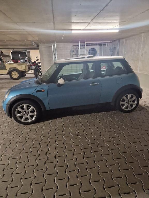 Second-hand Mini Cooper 116 CP (85 kW) 2004 Albastru Hatchback