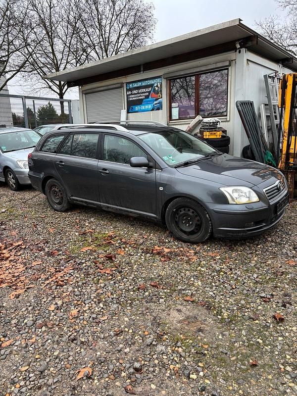 Gebraucht Toyota Avensis 129 PS (94 kW) 2006 Violet Kombi