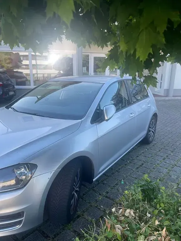 Gebraucht VW Golf VII Allstar 86 PS (63 kW) 2016 Silber Limousine