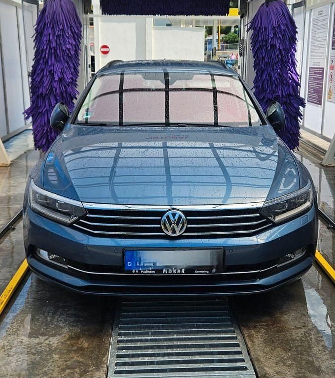Gebraucht VW Passat 190 PS (139 kW) 2016 Blau Kombi