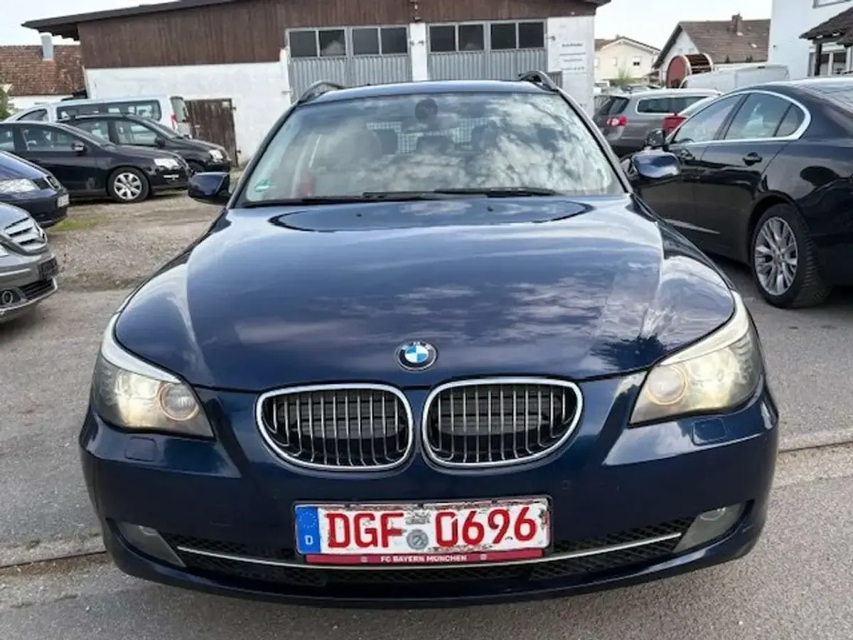 Używany BMW 530 Advantage 235 KM (172 kW) 2008 Niebieski Kombi