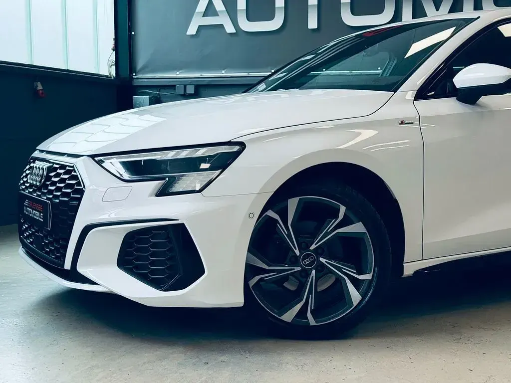 Gebraucht Audi A3 S-Line 150 PS (110 kW) 2022 Weiß Limousine