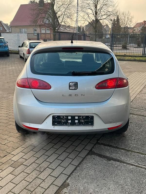 Gebraucht Seat Leon 102 PS (75 kW) 2006 Silber Kleinwagen