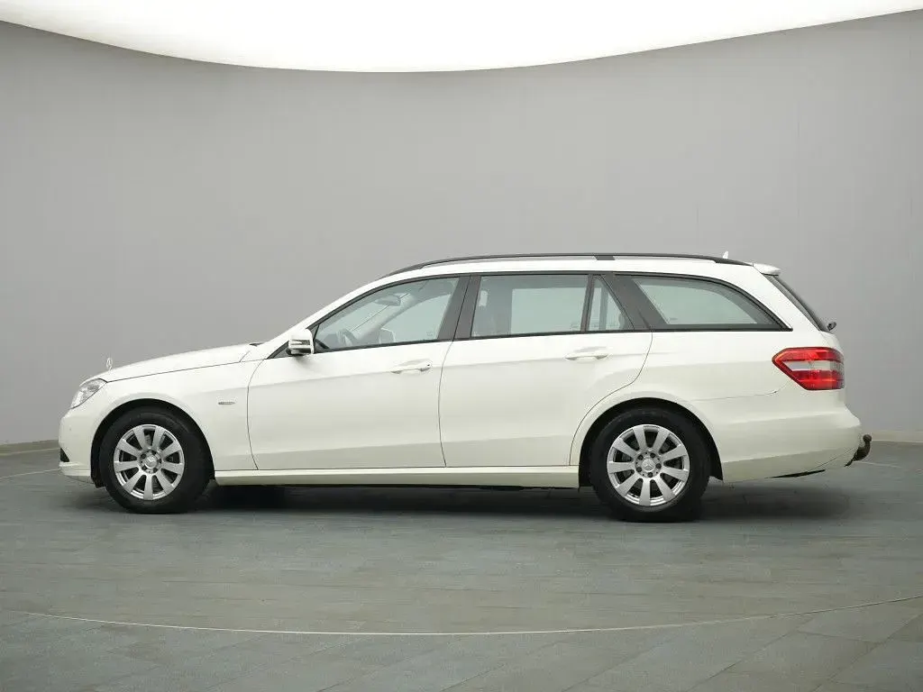 Gebraucht Mercedes E350 231 PS (169 kW) 2010 Weiß Kombi