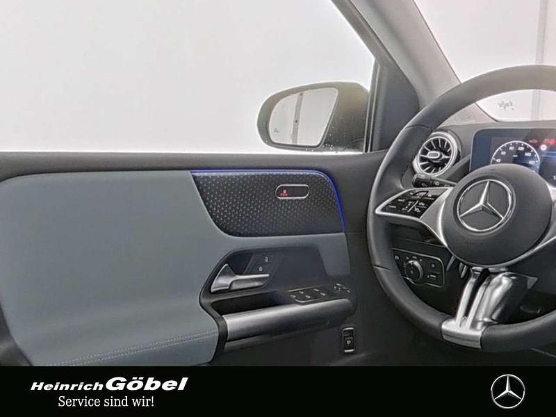 Gebraucht Mercedes B200 Progressive 163 PS (119 kW) 2024 Unilack polarweiß Van / Kleinbus