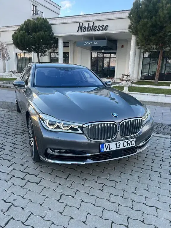 Occasion BMW 740 326 ch (239 kW) 2018 Gris Berline
