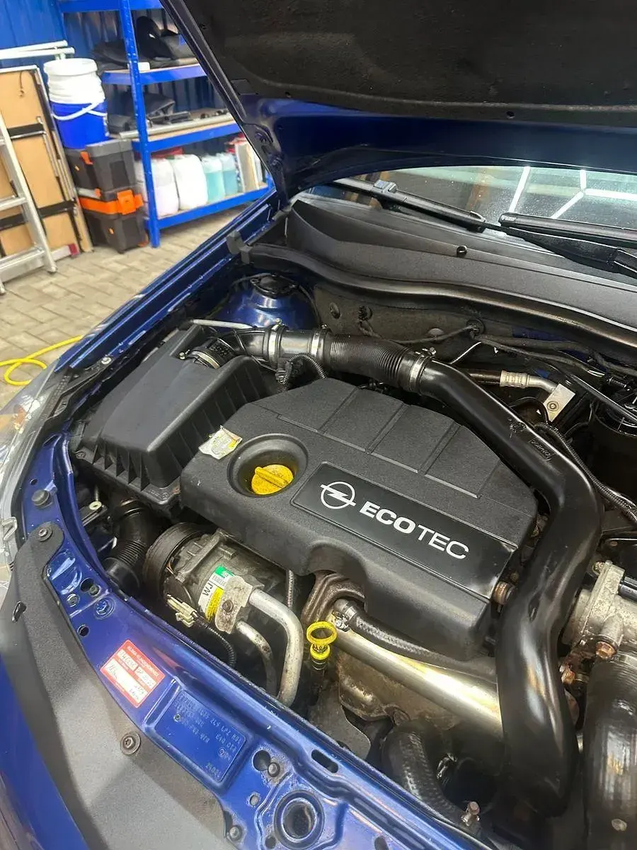 Gebraucht Opel Astra Edition 101 PS (74 kW) 2005 Blau Kombi