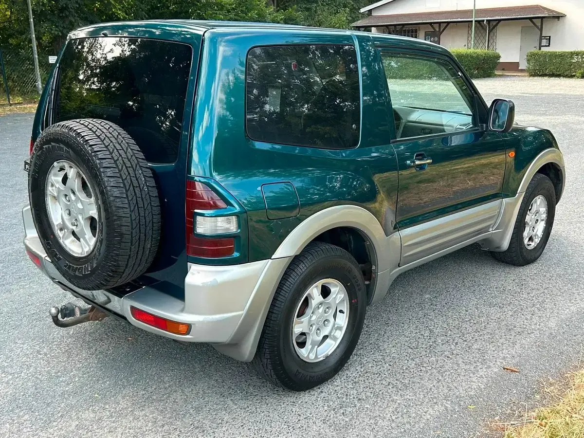 Gebraucht Mitsubishi Pajero Elegance 160 PS (117 kW) 2002 Grün SUV