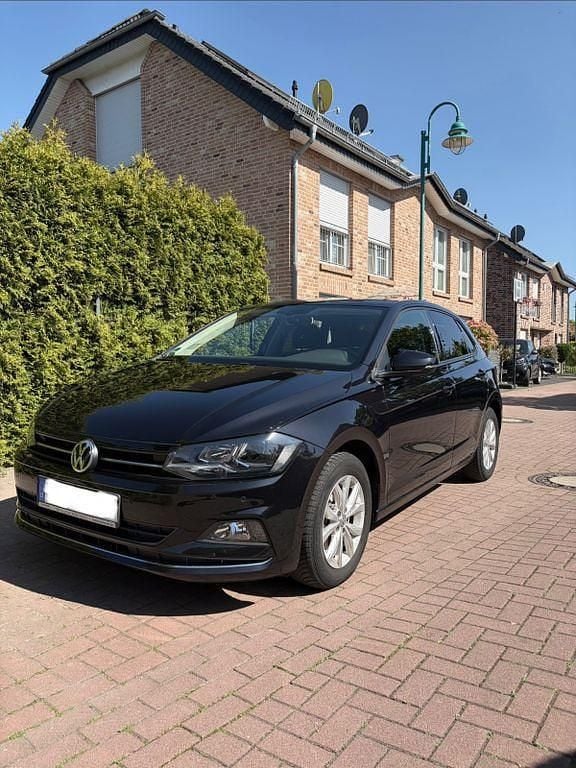 Gebraucht VW Polo Highline 116 PS (85 kW) 2019 Schwarz Kleinwagen