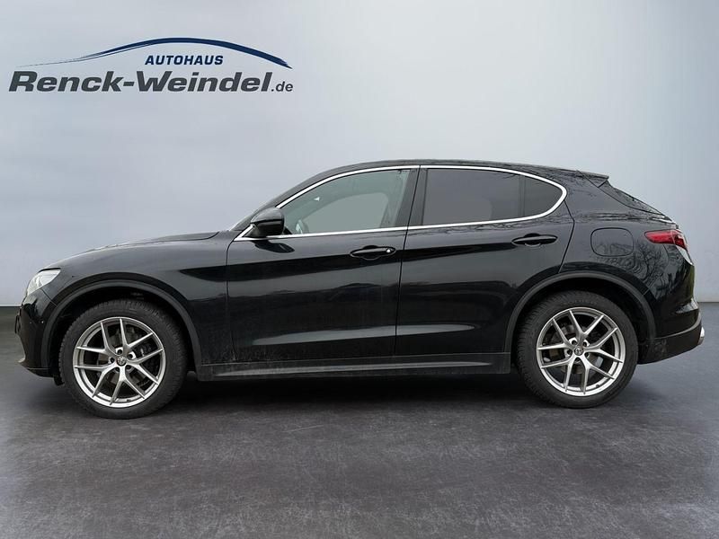 Gebraucht Alfa Romeo Stelvio Super 280 PS (205 kW) 2018 Schwarz SUV