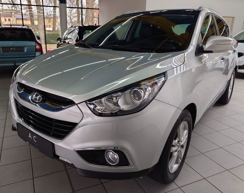 Silber Gebraucht 2011 Hyundai ix35 Premium SUV | 11.780 € (Teuer) - Bild 1/4