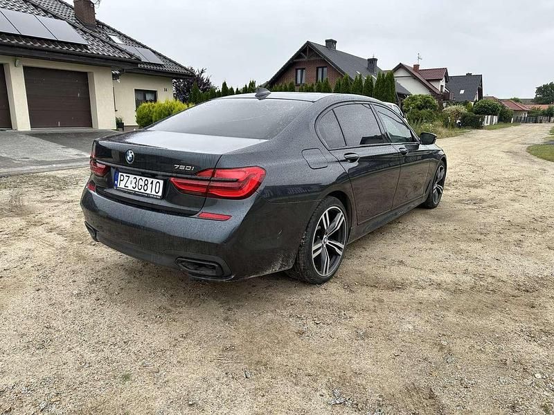 Gebraucht BMW 750L Exclusive 449 PS (330 kW) 2016 Limousine
