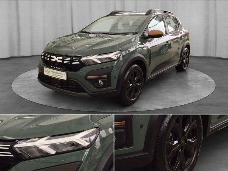 Grau Gebraucht 2024 Dacia Sandero Extreme Kleinwagen | 20.295 € (Teuer) - Bild 1/4