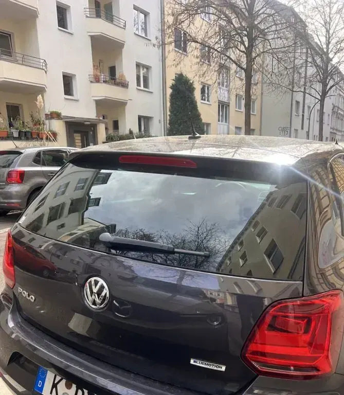 Gebraucht VW Polo LOUNGE 60 PS (44 kW) 2015 Grau Limousine