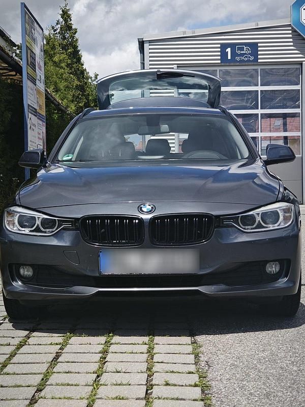 Grau Gebraucht 2013 BMW 318 Kombi | 6.399 € (Fairer Preis) - Bild 1/4