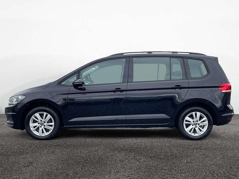 Gebraucht VW Touran Comfortline 122 PS (89 kW) 2021 Schwarz Van / Kleinbus