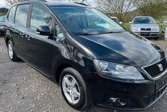 Schwarz Gebraucht 2012 Seat Alhambra Ecomotive Van / Kleinbus | 9.199 € (Guter Preis) - Bild 1/4