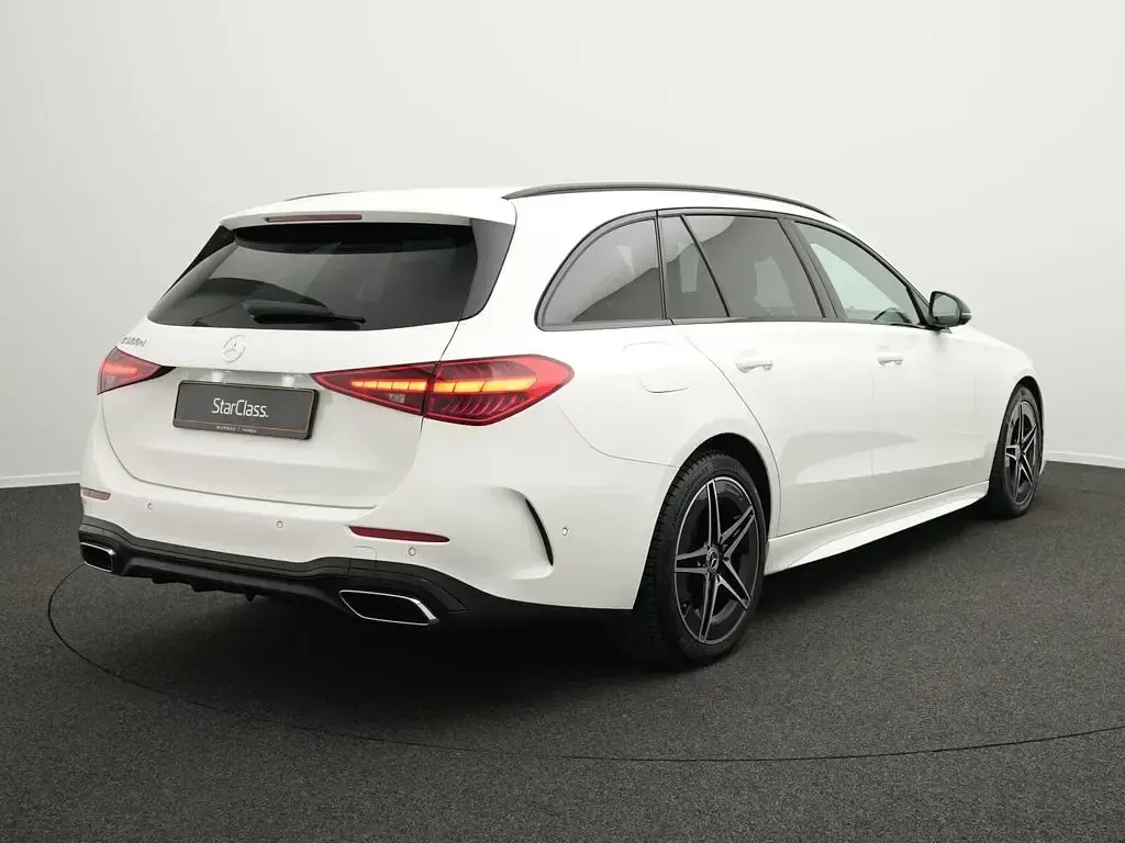 Gebraucht Mercedes C300 AMG line 265 PS (194 kW) 2025 Weiß Limousine