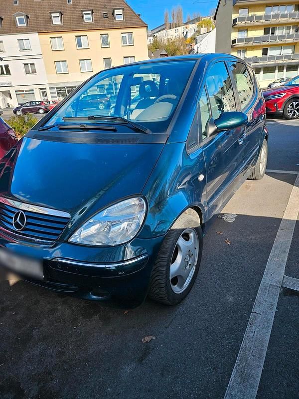 Grün Gebraucht 2002 Mercedes A170 Kleinwagen | 1.500 € (Etwas zu teuer) - Bild 1/4