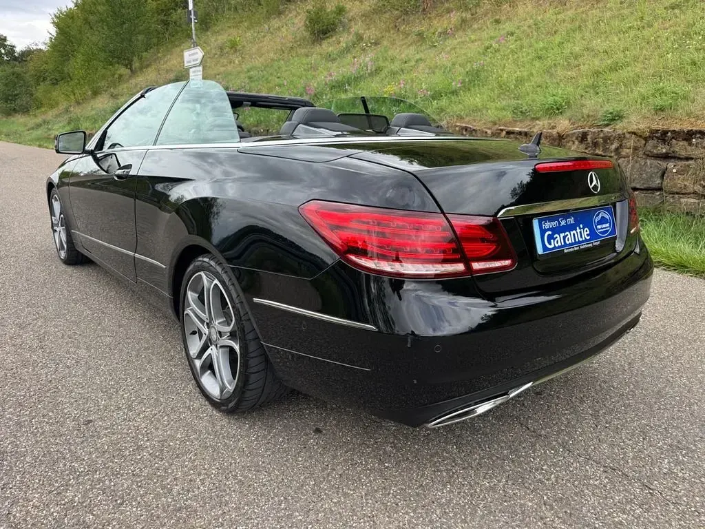 Gebraucht Mercedes E350 252 PS (185 kW) 2013 Schwarz Cabrio