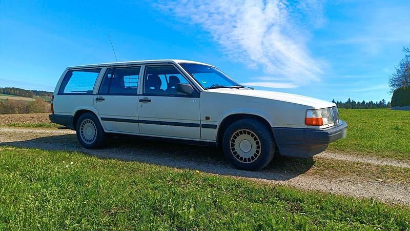 Second-hand Volvo 940 131 CP (96 kW) 1992 Alb Break