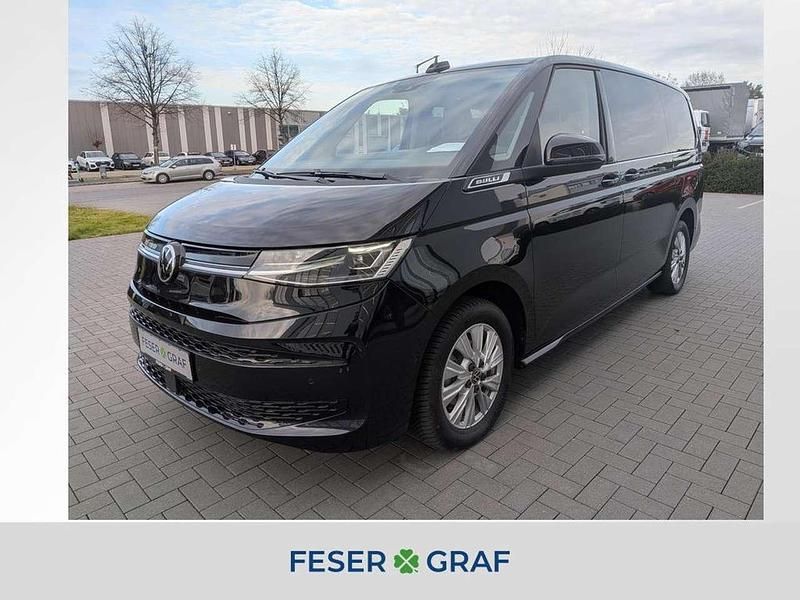 Gebraucht VW Multivan Life 150 PS (110 kW) 2024 Deep black perleffekt Van