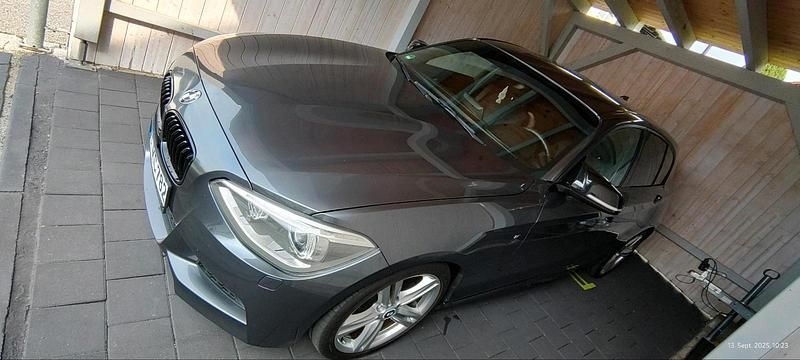 Grau Gebraucht 2012 BMW 120 M Performance Kleinwagen | 12.500 € - Bild 1/3