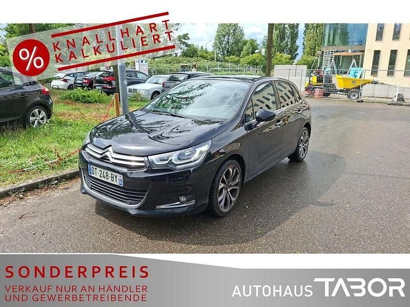 Lackierung schwarz perla nera/ Gebraucht 2015 Citroën C4 Shine Limousine | 7.485 € (Fairer Preis) - Bild 1/4