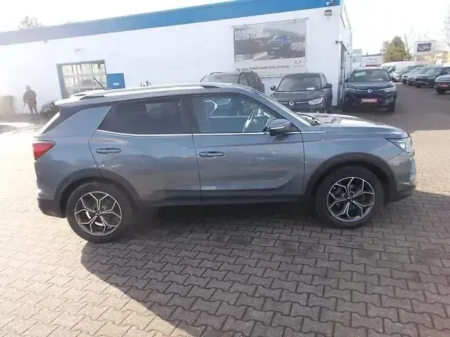 Gebraucht SsangYong Korando 136 PS (100 kW) 2019 Grau SUV