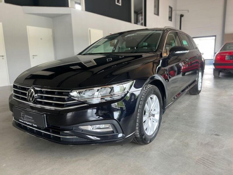 Schwarz Gebraucht 2023 VW Passat Business Kombi | 22.550 € (Guter Preis) - Bild 1/4