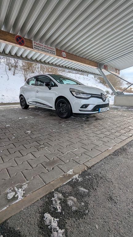 Gebraucht Renault Clio IV Bose Edition 118 PS (86 kW) 2017 Weiß Limousine