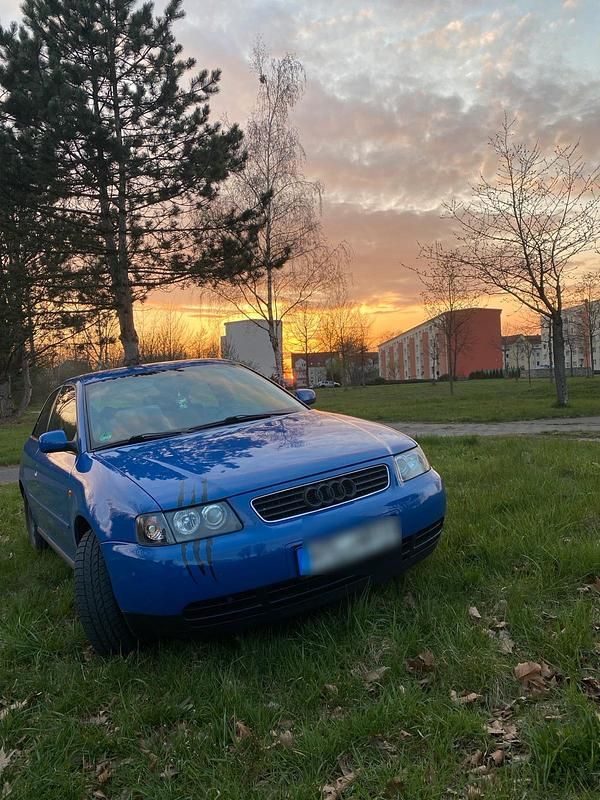 Gebraucht Audi A3 102 PS (75 kW) 2000 Blau Kleinwagen