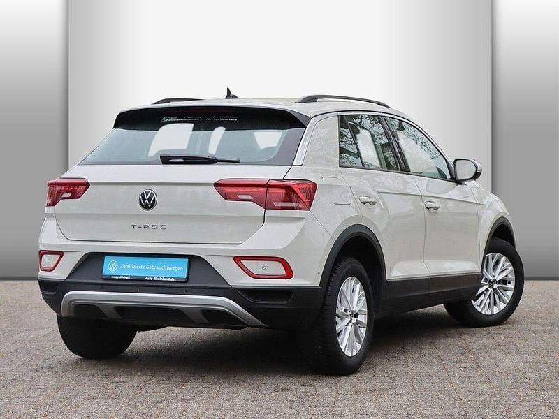 Second-hand VW T-Roc Life 110 CP (80 kW) 2023 Gri SUV