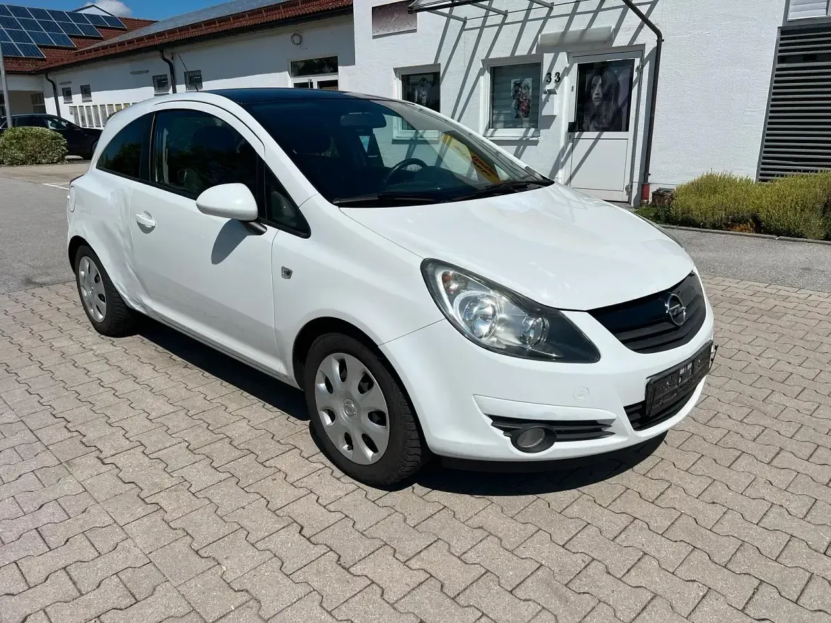 Gebraucht Opel Corsa 87 PS (63 kW) 2010 Weiß Kleinwagen