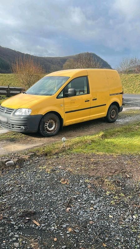 Second-hand VW Caddy 70 CP (51 kW) 2010 Galben Monovolum
