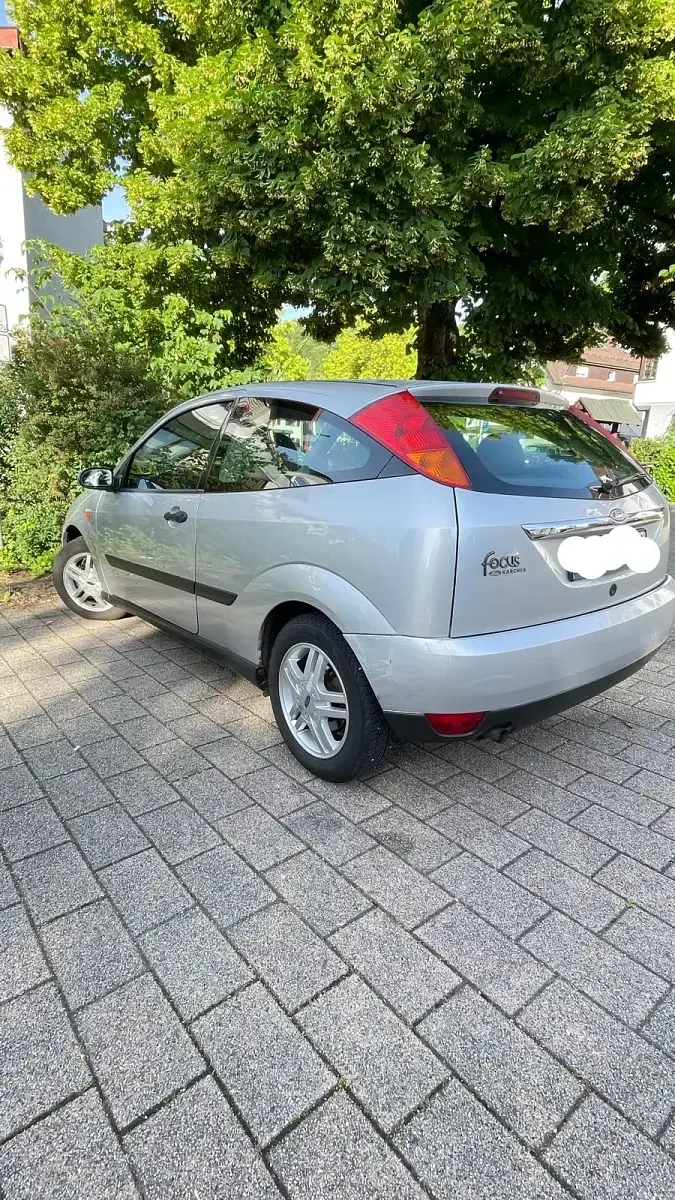 Gebraucht Ford Focus 101 PS (74 kW) 1999 Silber Kleinwagen