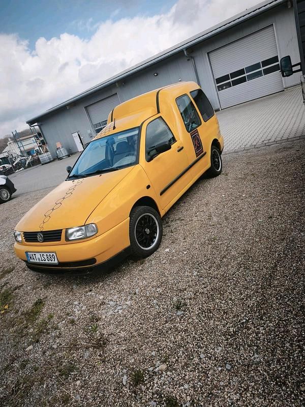Second-hand VW Caddy 60 CP (44 kW) 2001 Galben Monovolum
