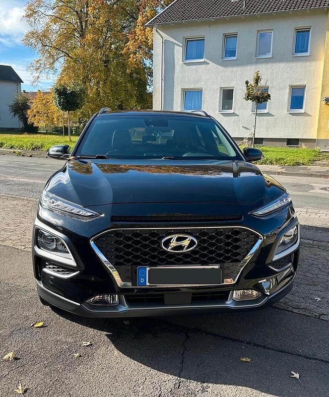 Schwarz Gebraucht 2020 Hyundai Kona SUV | 21.000 € (Etwas zu teuer) - Bild 1/4