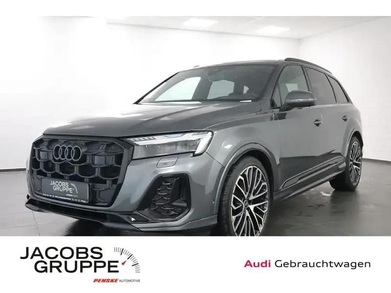 Grau Gebraucht 2024 Audi Q7 S-Line SUV | 82.960 € (Teuer) - Bild 1/4