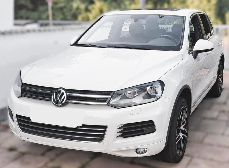 Weiß Gebraucht 2010 VW Touareg SUV | 8.800 € (Guter Preis) - Bild 1/4