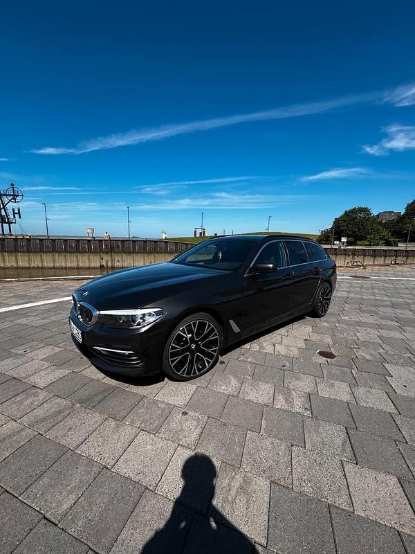 Gebraucht BMW 530 M Performance 400 PS (294 kW) 2020 Schwarz Kombi