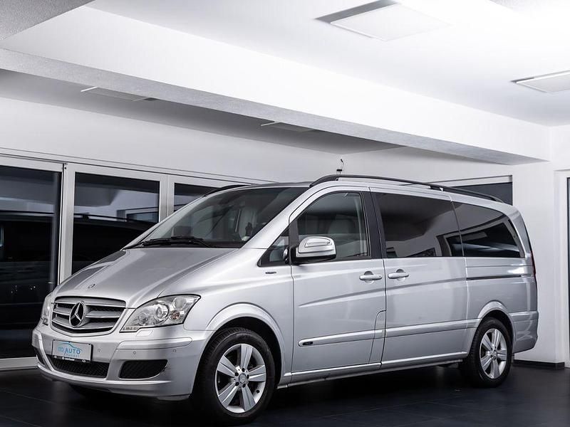 Silber Gebraucht 2013 Mercedes Viano Edition Van / Kleinbus | 14.000 € (Fairer Preis) - Bild 1/4