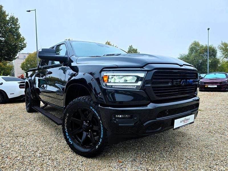 Schwarz Gebraucht 2023 Dodge Ram Abholung | 56.990 € (Fairer Preis) - Bild 1/4