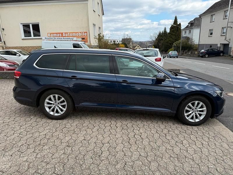 Gebraucht VW Passat Comfortline 190 PS (139 kW) 2015 Kombi