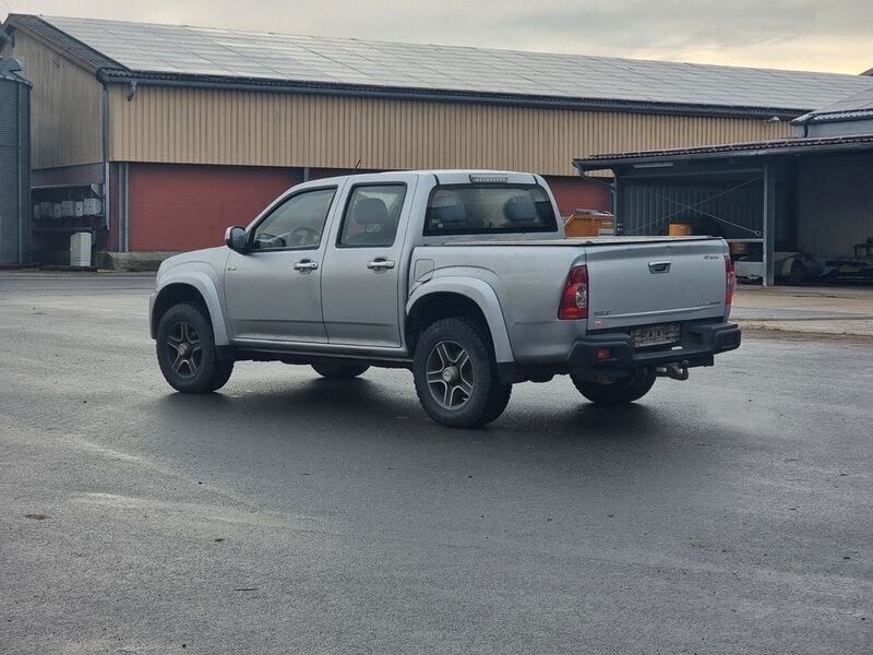 Silber Gebraucht 2012 Isuzu D-Max Abholung | 8.500 € (Superpreis) - Bild 1/4