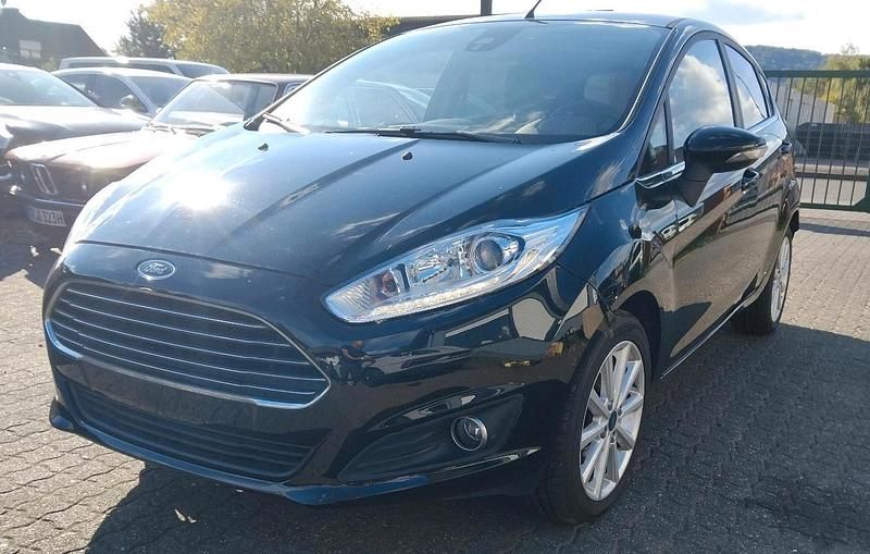 Schwarz Gebraucht 2017 Ford Fiesta Kleinwagen | 8.999 € (Guter Preis) - Bild 1/4