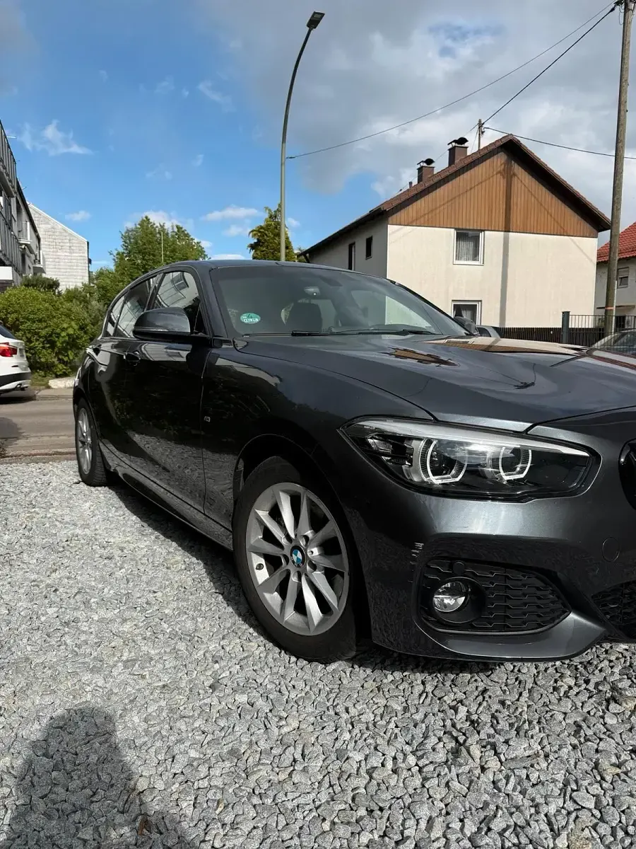 Gebraucht BMW 120 M Sport 184 PS (135 kW) 2018 Grau Kleinwagen