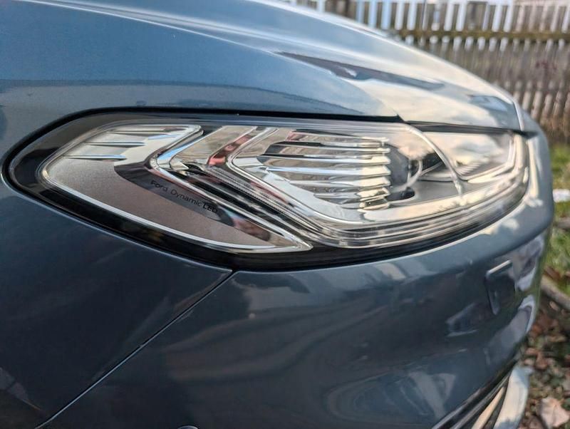 Gebraucht Ford Mondeo 190 PS (139 kW) 2019 Blau Limousine